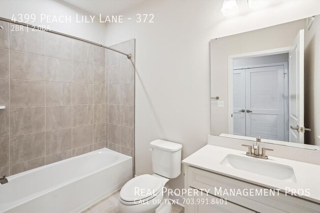 Building Photo - 4399 Peach Lily Ln
