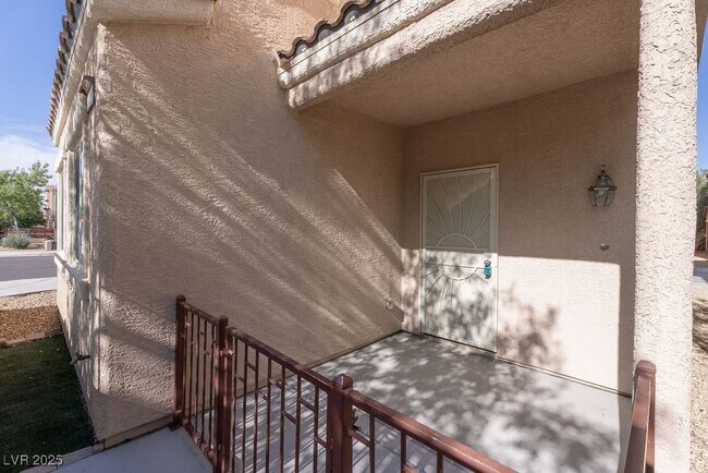 Building Photo - 7733 Lively Loom Ct