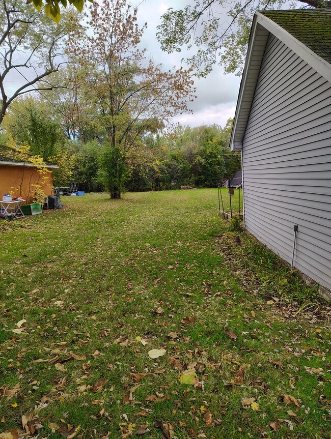 Building Photo - 186 Westfield Rd