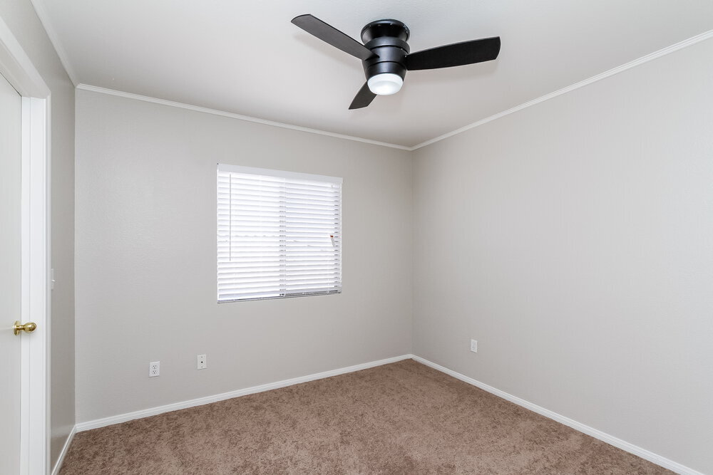 Building Photo - 4701 Cliff Breeze Dr