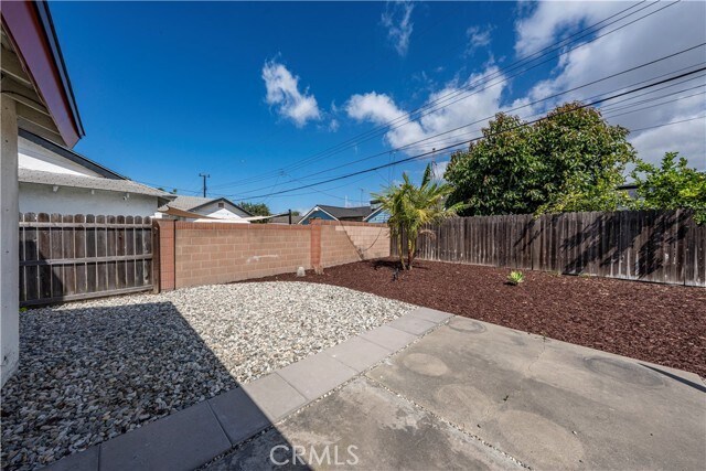 Building Photo - 5681 Mangrum Dr