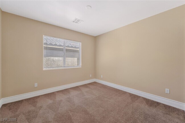 Building Photo - 131 Water Hazard Ln