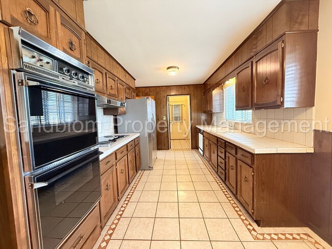 Building Photo - For Lease | Midtown Tulsa | Available Now!