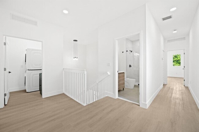 Building Photo - 1355 NW 42nd St