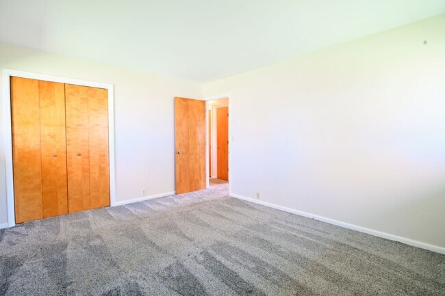 Building Photo - 272 WY-335