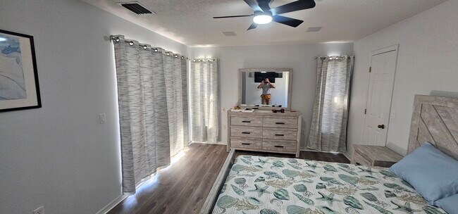 Building Photo - 9331 Stubenville Ave