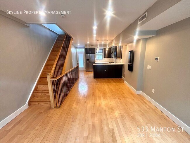 Building Photo - 533 Manton St