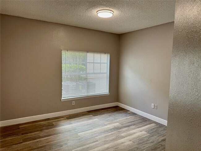 Building Photo - 1514 Arbor Lakes Cir