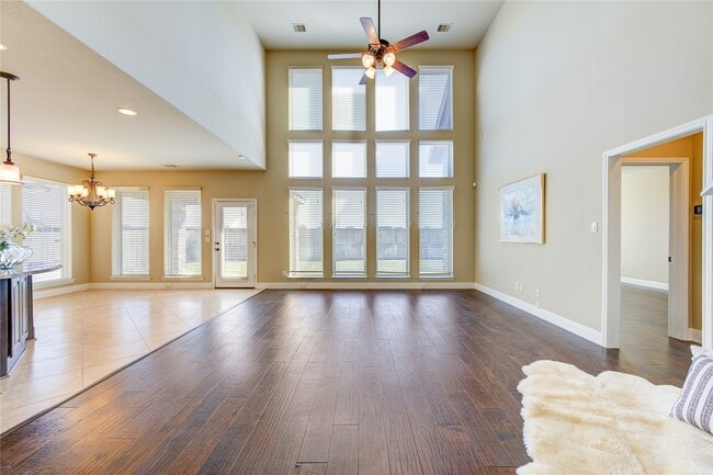 Building Photo - 4623 Montcliff Bend Ln