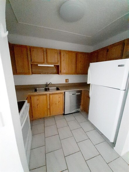 Building Photo - 11374 Royal Palm Blvd