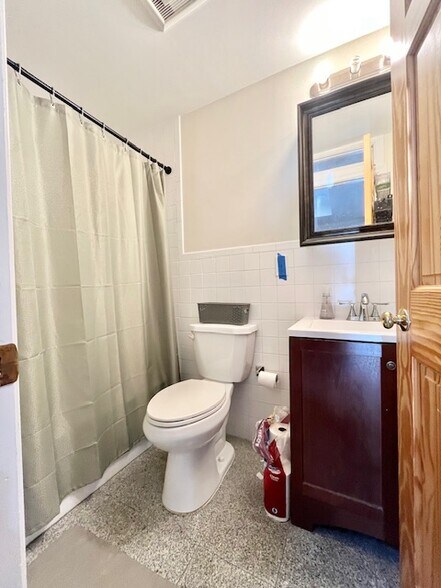 Building Photo - 179 Northampton St