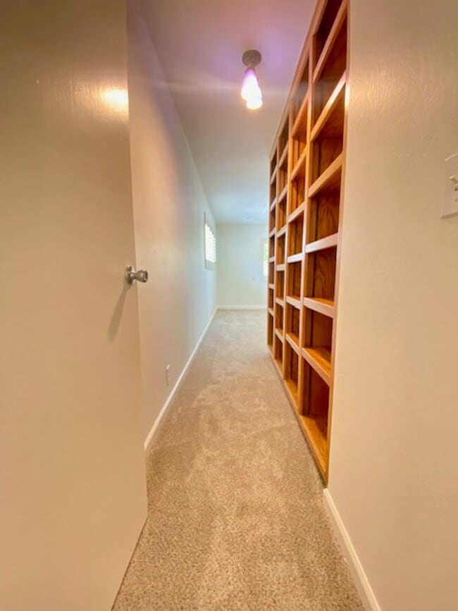 Building Photo - Updated property with luxury Appliances in a prime location in Livermore