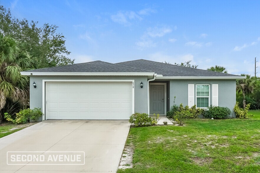 Building Photo - 678 Rutland Cir