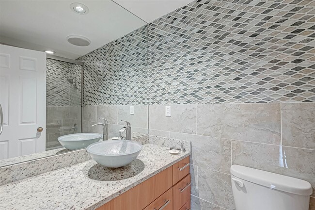 Building Photo - 2001 Holcombe Blvd