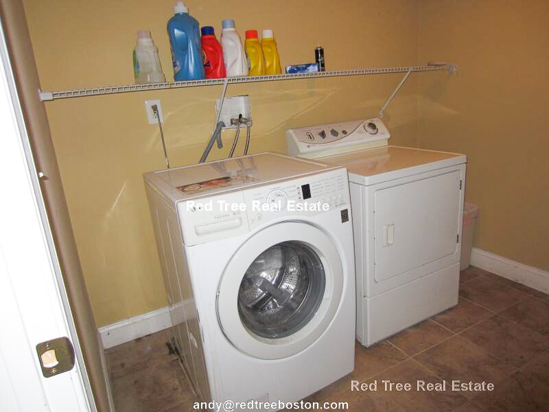 Building Photo - 184 Saint Paul St