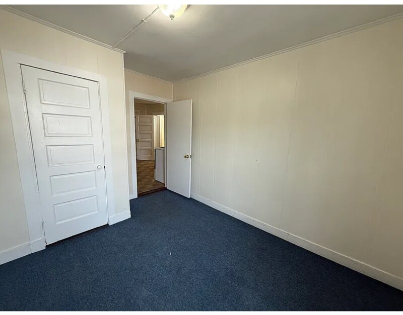 Building Photo - 325 Cumberland St