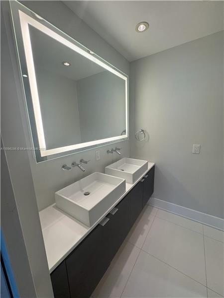 Building Photo - 5970 Indian Creek Dr