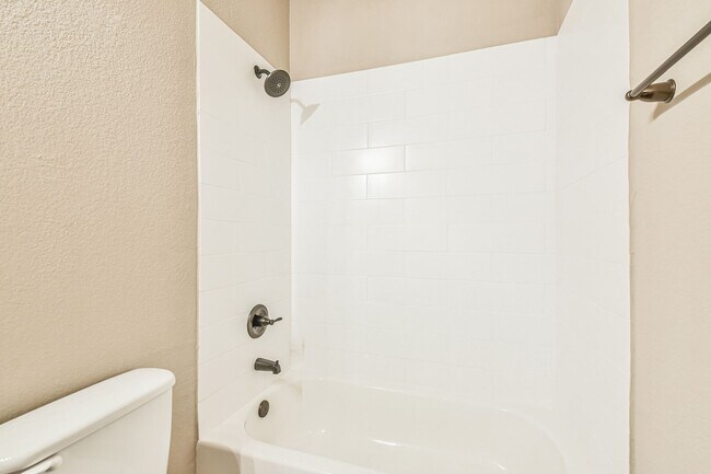 Building Photo - 122 Wickersham