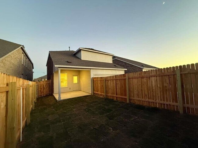 Building Photo - 17702 Sage Thrasher Dr