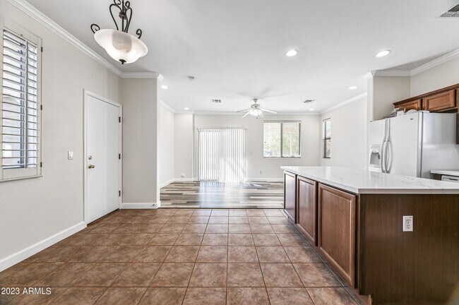 Building Photo - 4046 S Tatum Ln