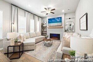 Building Photo - 1020 Vista View Dr