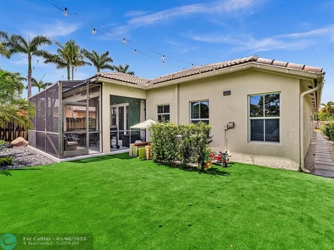 Building Photo - 14304 S Royal Cove Cir