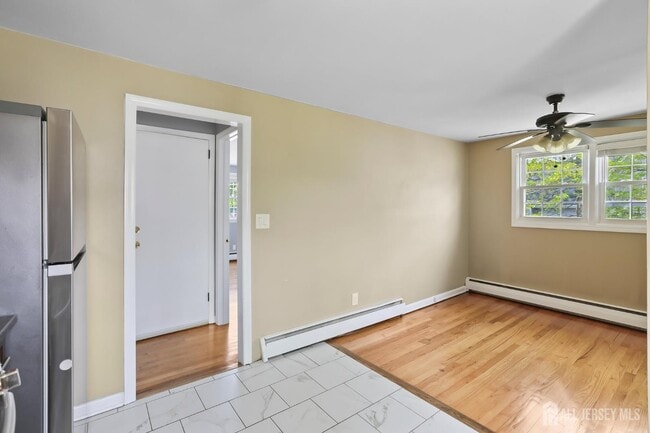 Building Photo - 262 Wall St