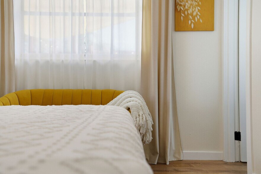 Building Photo - 3201 Southern Pkwy W