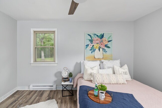 Building Photo - 10511 Lunswood Rd