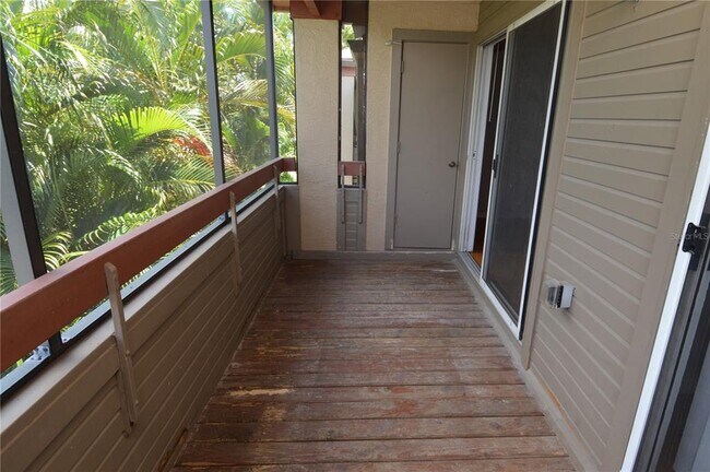 Building Photo - 10263 Gandy Blvd N