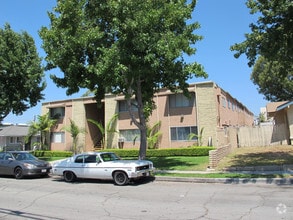 Building Photo - 1357 E 23rd St