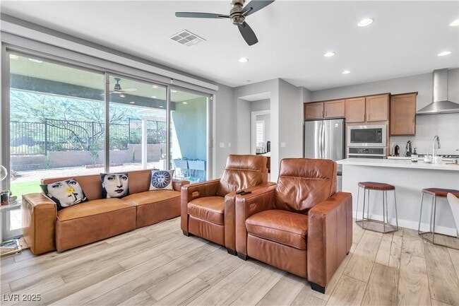 Building Photo - 12489 Dolan Point St