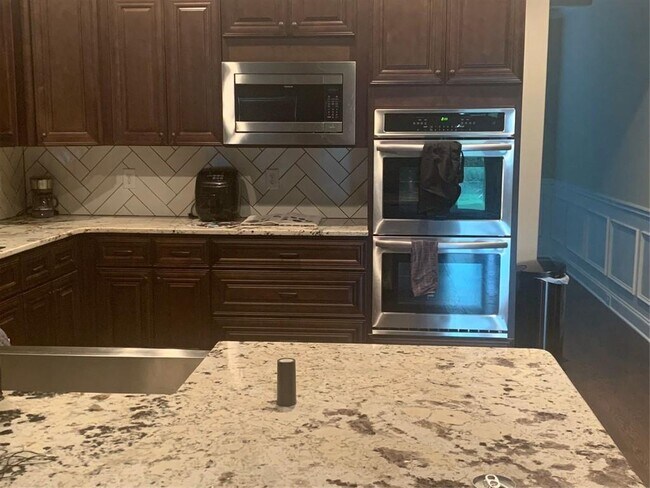 Building Photo - 4605 DIPTERA Ln