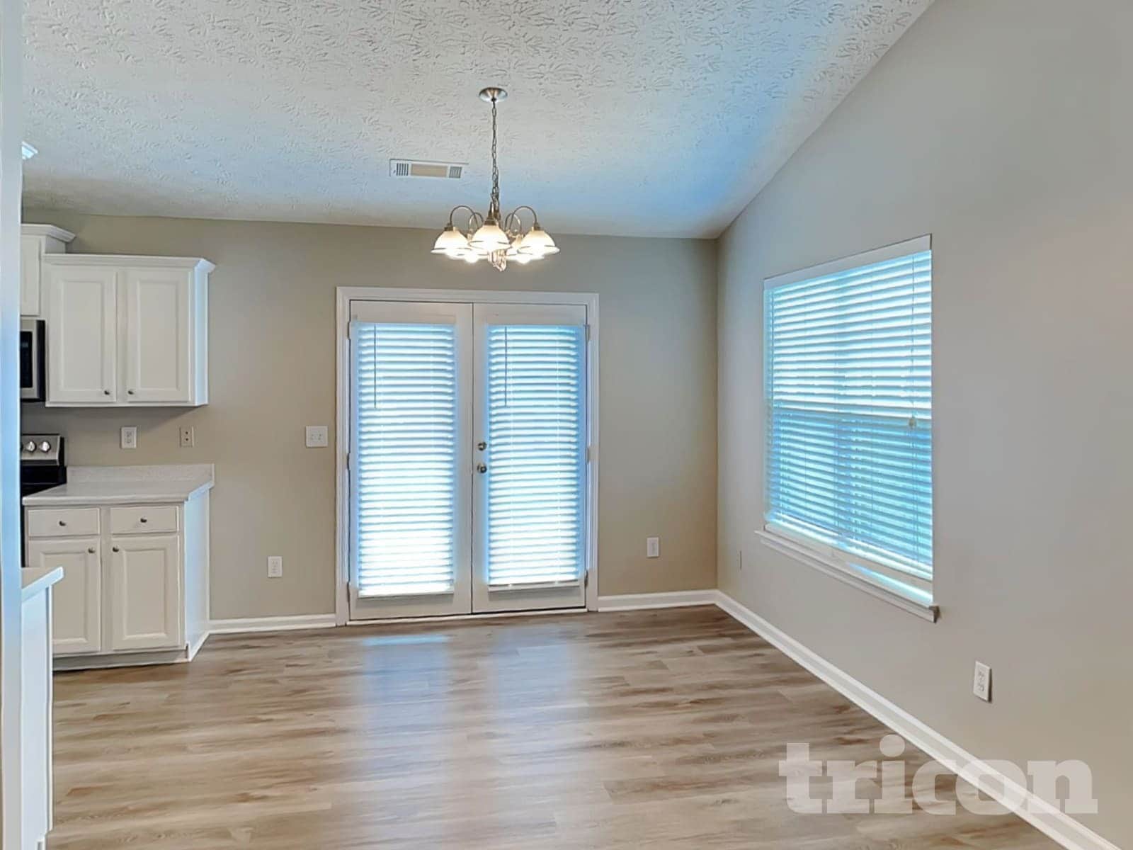 Building Photo - 210 Brookstone Trail