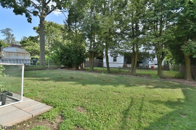 Building Photo - 176 Harding Pl