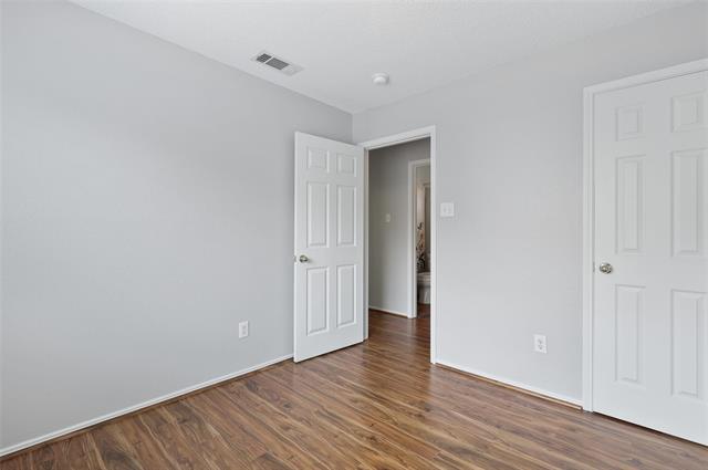 Building Photo - 305 Winter Pk Ct