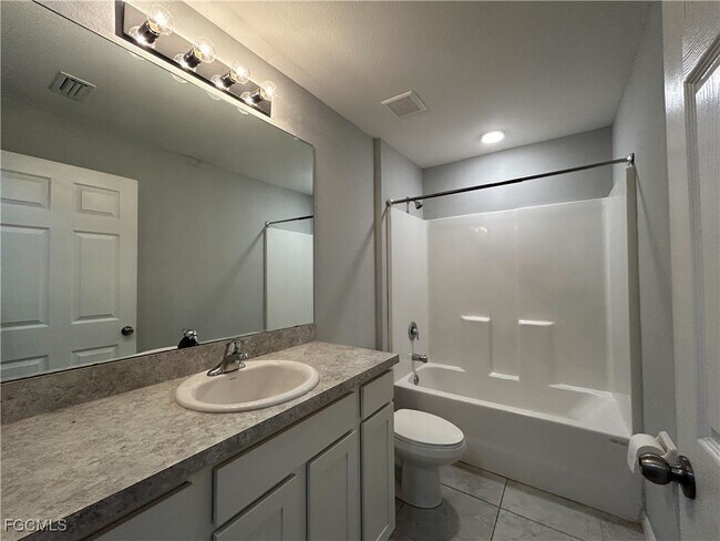 Building Photo - 1515 NW 18th Terrace