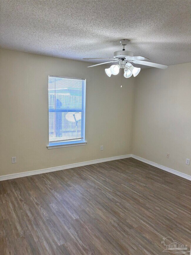 Building Photo - 1006 Antigua Cir