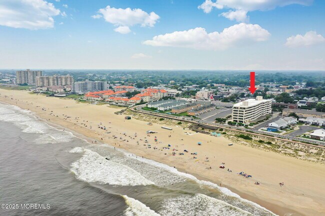 Building Photo - 525 Ocean Blvd