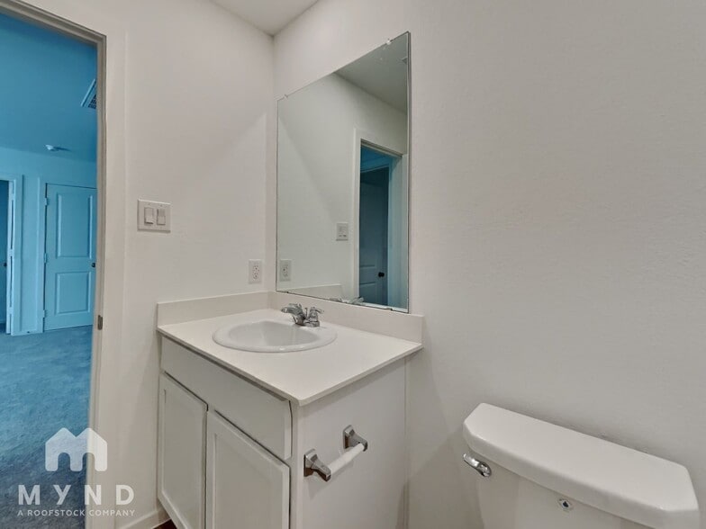 Building Photo - 4247 Briarstone Knl Trl