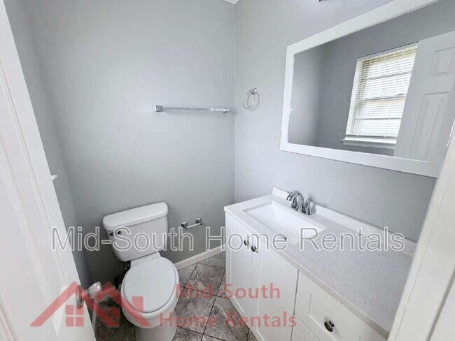 Building Photo - 4400 Elmridge St