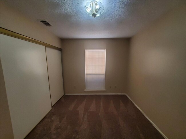 Building Photo - Move in ready home in Mesquite!