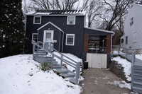 Building Photo - 956 Jefferson Dr