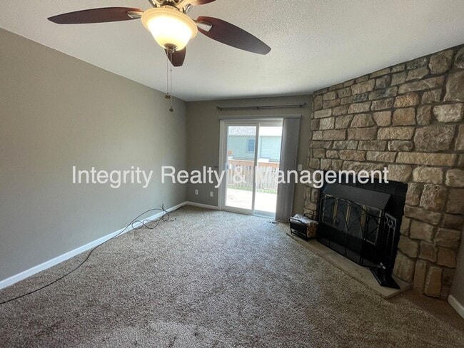 Building Photo - 1811 S Quebec Way