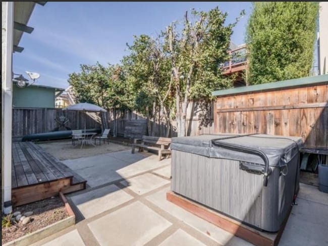 Building Photo - 3 bedroom home in Seacliff - Close to Seac...