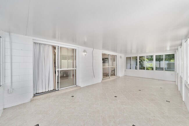Building Photo - Beautiful 3/2 in Forest Ridge