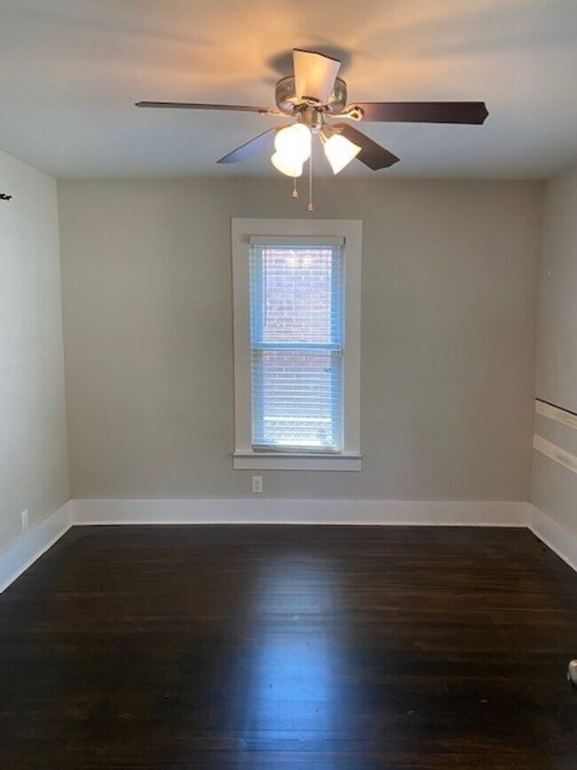 Building Photo - Cargo District home located within walking distance of Downtown Wilmington