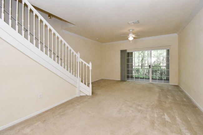 Building Photo - 4814 NW 44th Ave