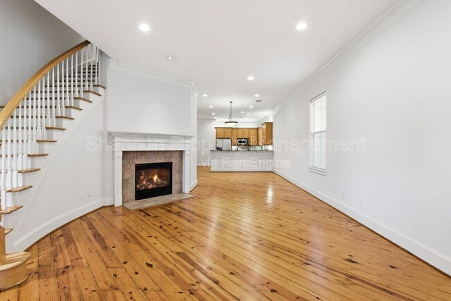 Building Photo - 4424 Blossom St