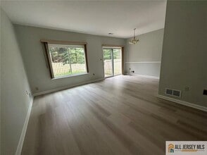 Building Photo - 156 Nathan Dr